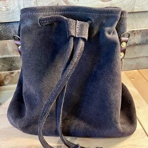 Go Forth Goods Chocolate Suede Abby, brand new